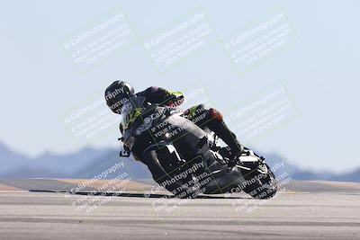 media/Oct-30-2025-Racers Edge (Thu) [[dabbdaf680]]/3-B Group/Session 4 Turn 9/